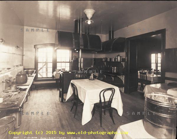 Commonwealth Electric Co - Fisk Street Station - Kitchen